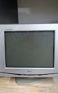 مانیتور LG سالم
