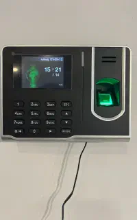 دستگاه حضور و غیاب اثر انگشتی مدل LX15