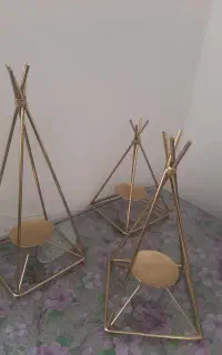 جاشمعی خمره ای فلزی طلایی رنگ ثابت