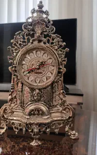 ساعت برنز رو میزی