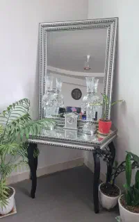 آینه و شمعدان و ساعت