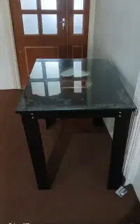 میز غذاخوری