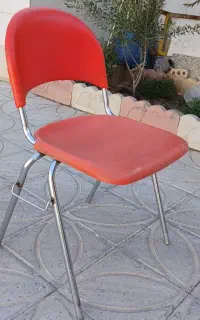 صندلی پلاستیکی پایه فلزی