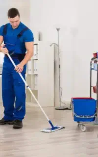 گروه خدماتی ونضافتی تمیزکاران