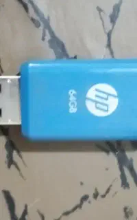 فلش ۶۴گیگ در حد نو