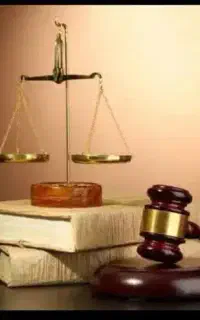 وکیل پایه یک دادگستری