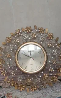 ساعت دیواری آرامگرد