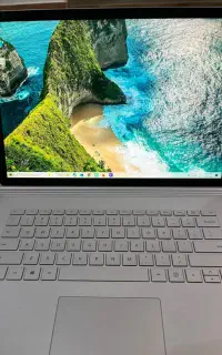 Microsoft Surface Book 2(معاوضه با لب تاب تبلتی )