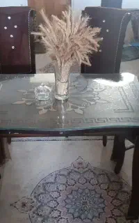 میز غذاخوری ۴ نفره