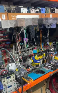 کلینیک تعمیرات و آموزش موبایل و تبلت مانیا تهرانسر