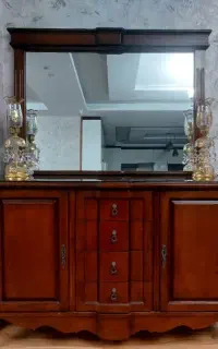 کنسول و آینه و شمعدان