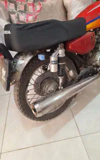 مزایده ۸۳