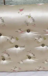 پنج عدد پشتی ساتن بسیار شیک