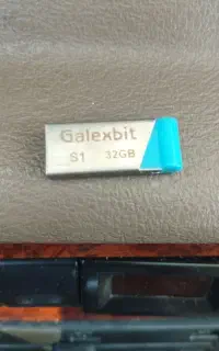 فلش 32کارکرد سالم