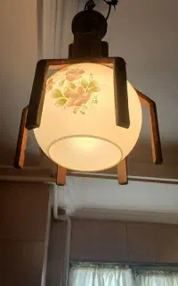 چراغ اویز چوبی روسی  قدیمی سالم