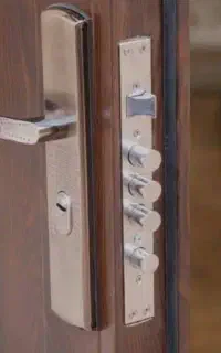 کلید سازی و خدمات باز گشایی تمام درب ها