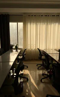 اجاره میز ناخن به ناخنکار حرفه ای