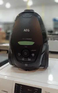 جاروبرقی AEG مدل VX8.2 Oko Silence