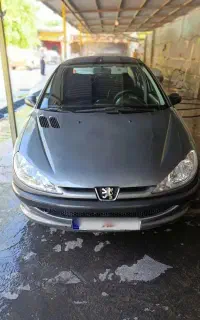 206اس دی v8
