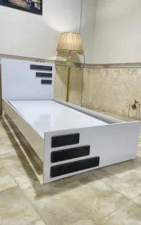 تخت نازلی