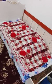 تخت نوجوان