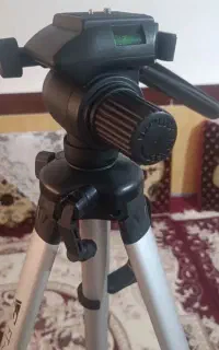 سه پایه دوربین عکاسی