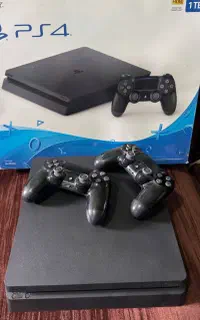PS4 SLIM 1 TB