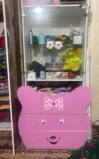 دوعددکمدبهمراه یک اینه