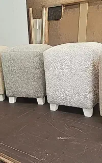 پاف پارچه‌ای پایه فلزی نو