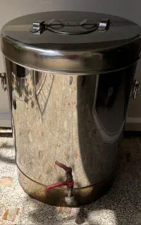 فلاسک بزرگ آب گرم و آب سرد