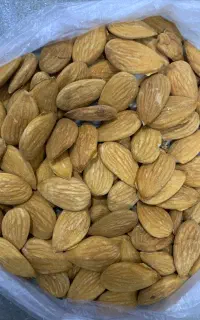 مغز بادام بسیار با کیفیت