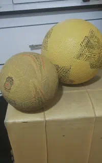 سه عدد توپ نو