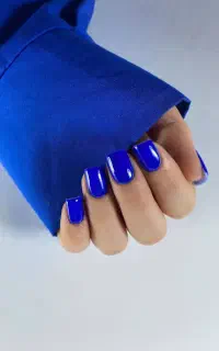 به چهار مدل برای کاشت ،ژلیش و کاور ناخن نیازمندم