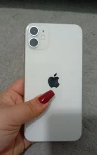گوشی ایفون ۱۱