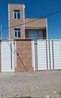 خانه ویلایی 2طبقه نوساز .میانه روستای ایورق