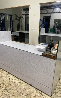 میز فروش لباس به همراه اتاق پرو