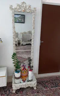 اینه ایستاده سلطنتی درحد نو سالم و مرتب