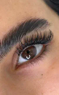آموزش کاشت مژه و لیفت بمب تخفیف