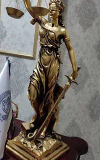 وکیل (مشاوره بصورت رایگان)