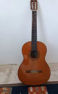 گیتار یاماهاc40