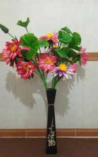 گل وگلدان