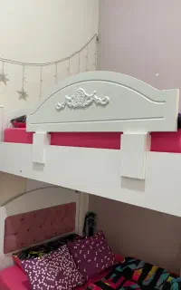 تخت خواب دو طبقه تمیز در حد نو