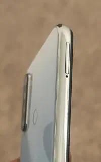 گوشی شیامی در حد نو