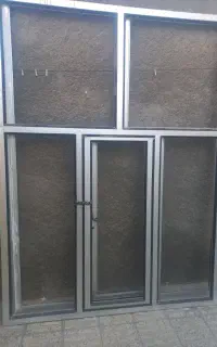 دو عدد پنجره آلومینیوم