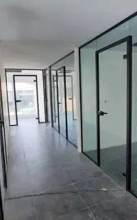 کلیه خدمات نصب و اجرای شیشه سکوریت و آینه