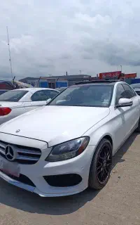 فروش بنز سی۳۰۰ سی ال اس ۵۵۰  ترخیس  شده