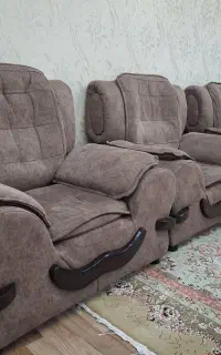 مبل ۹ نفره به همراه میز جلو مبلی و ۴ عسلی