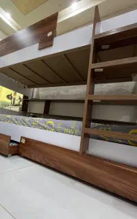 تخت دو طبقه