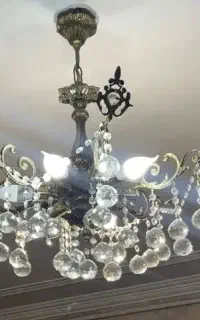 ۱ عدد لوستر سقفی جنس برنج ۶ شاخه ۹ شعله