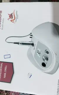 فروش وسایل دست دوم کاشت ناخن